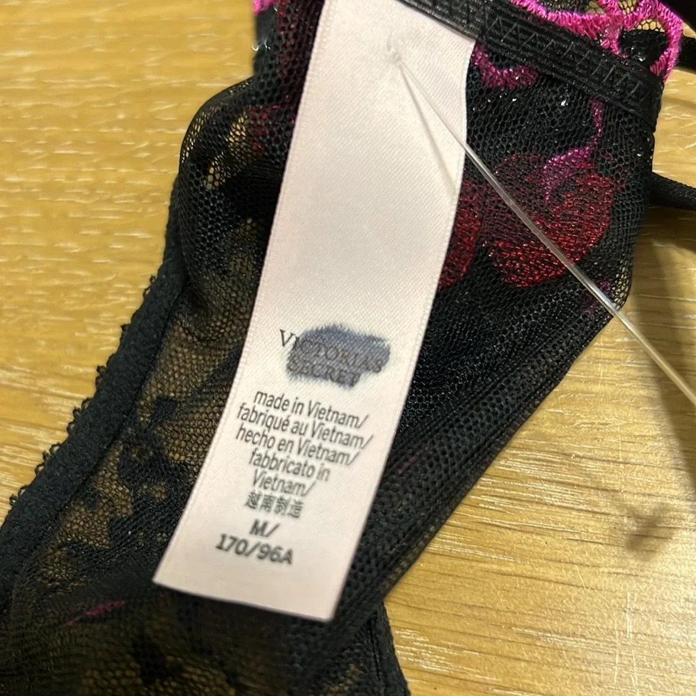 Victoria’s  secret Cherry pop Embrodery Strappy Teddy  size M NWOT